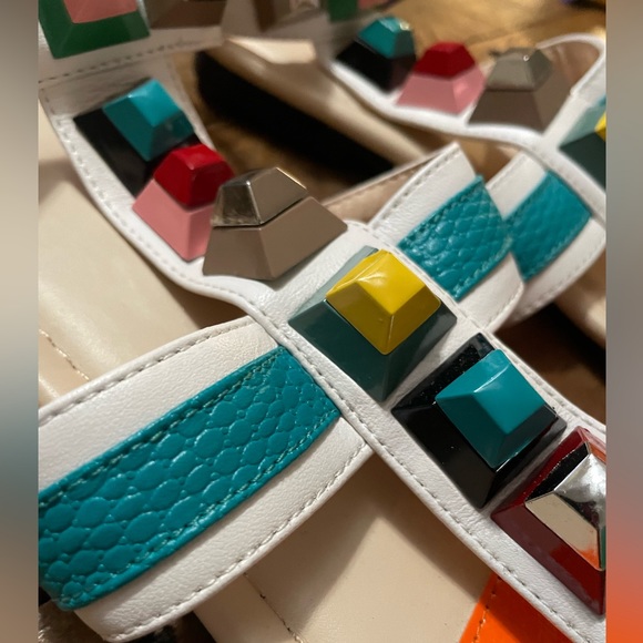 Studded gladiator sandals. Size 36 - Picture 6 of 8